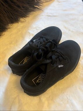 Vans Kids Black Low-Top Canvas Sneakers